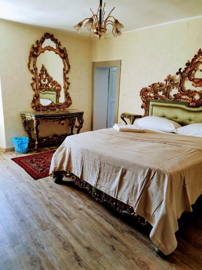 Casale Storico Enzo Βίλα Castelnuovo del Garda Εξωτερικό φωτογραφία
